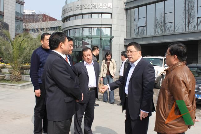 王玉君總經(jīng)理到樂宜公司檢查內(nèi)部管理情況_對(duì)進(jìn)一步提升公司內(nèi)部管理水平提出具體要求